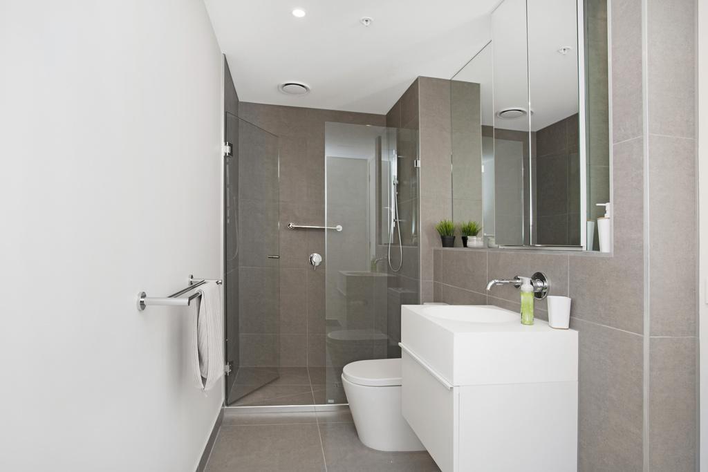 ☆ Heart Of St Kilda ☆ Infinity Pool+Parking+Wifi Apartment Мелбърн Екстериор снимка